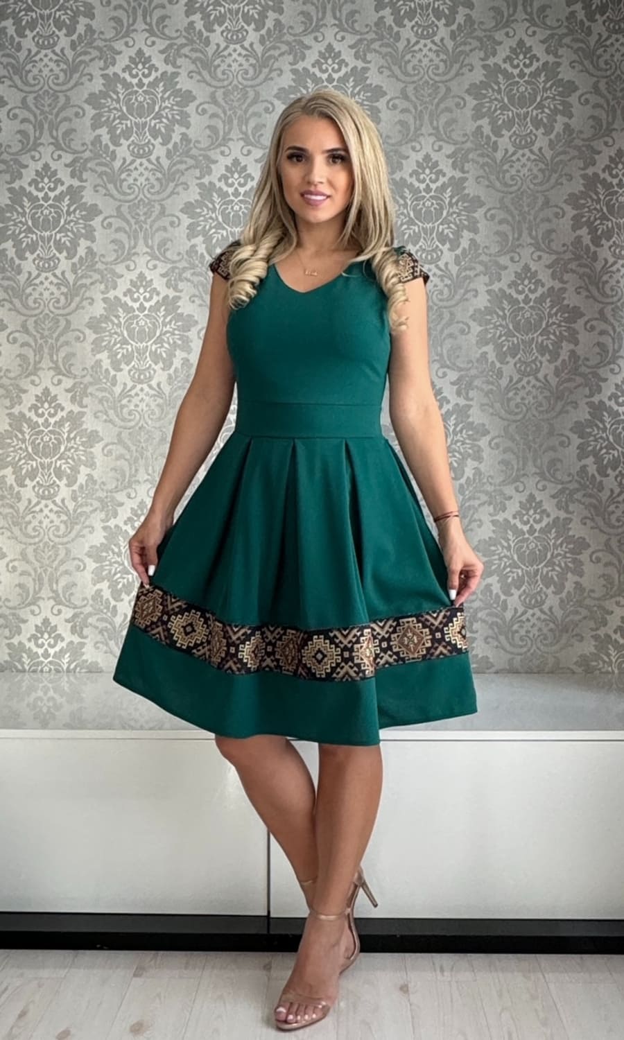 Rochie Iris brau inchis aripioara