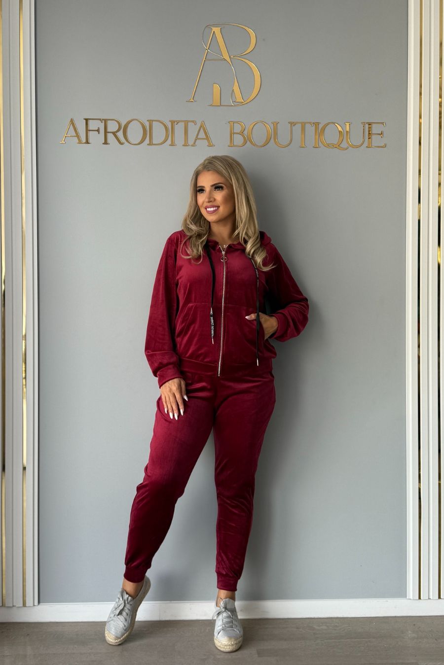 Set Ilona