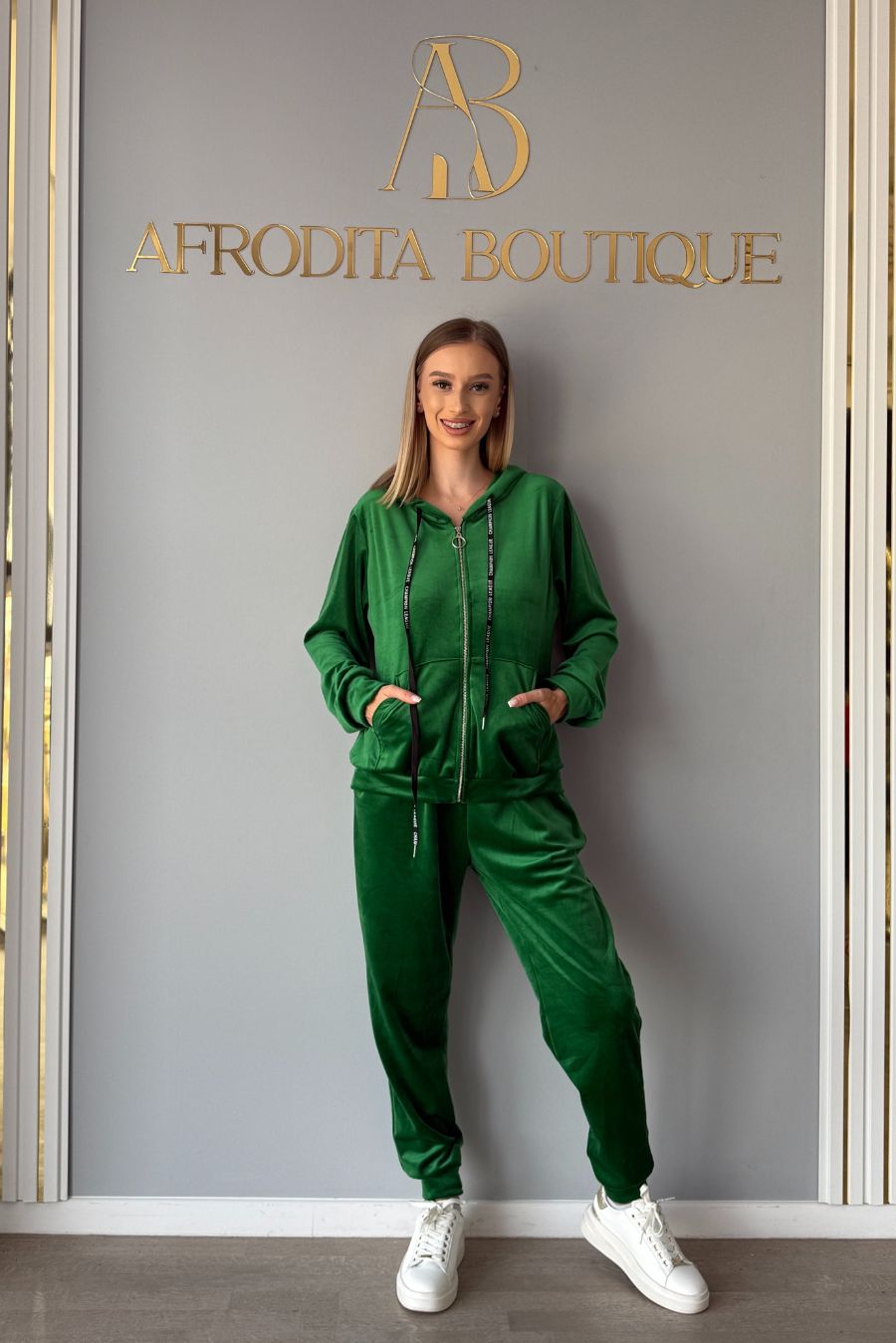 Set Ilona