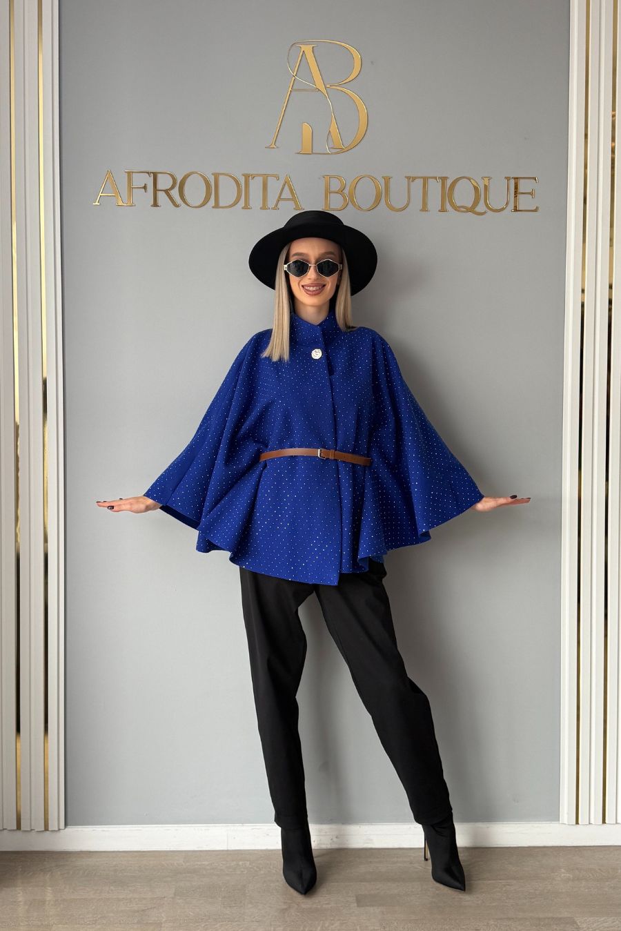 Poncho Madalina