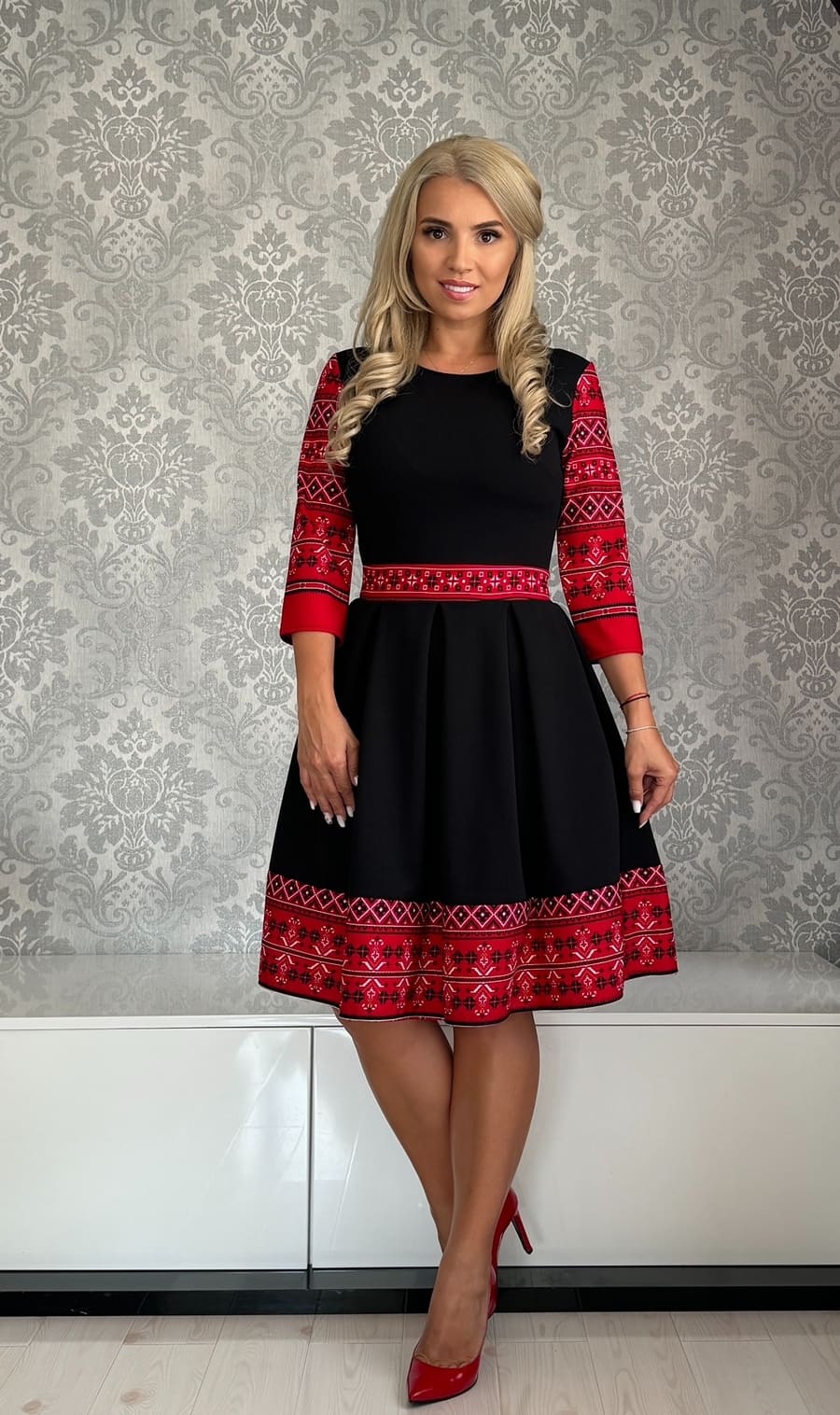 Rochia Anca traditional