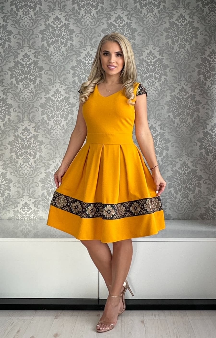 Rochie Iris brau inchis aripioara mustar