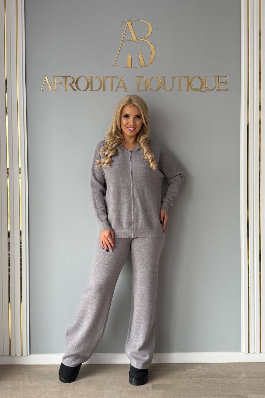 Set Amina