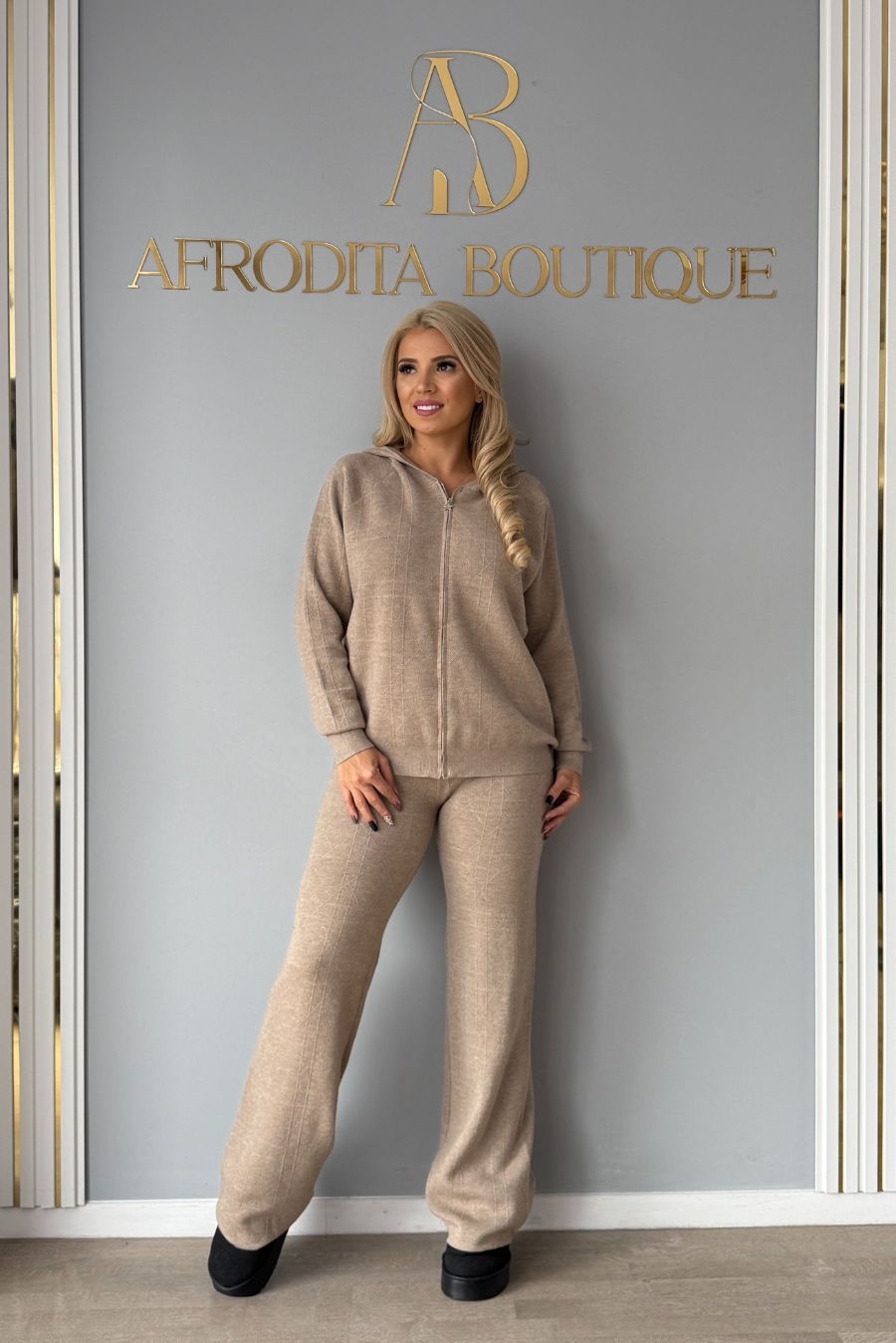 Set Amina