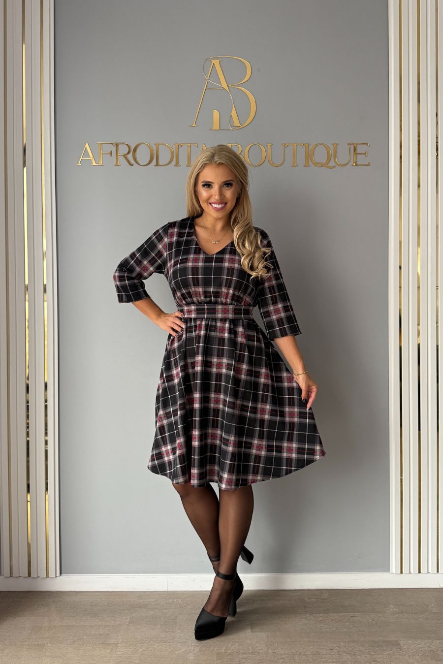 Rochie Samy carou