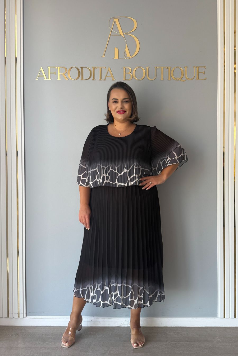 Rochie Ervin abstract