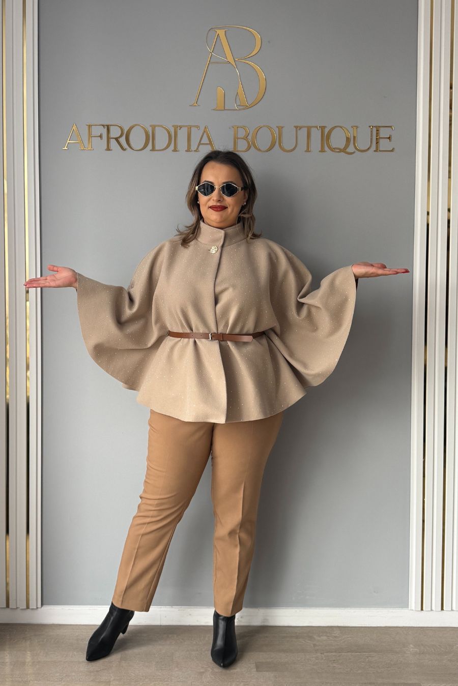 Poncho Madalina