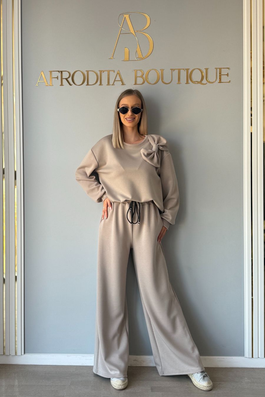 Set Ionela